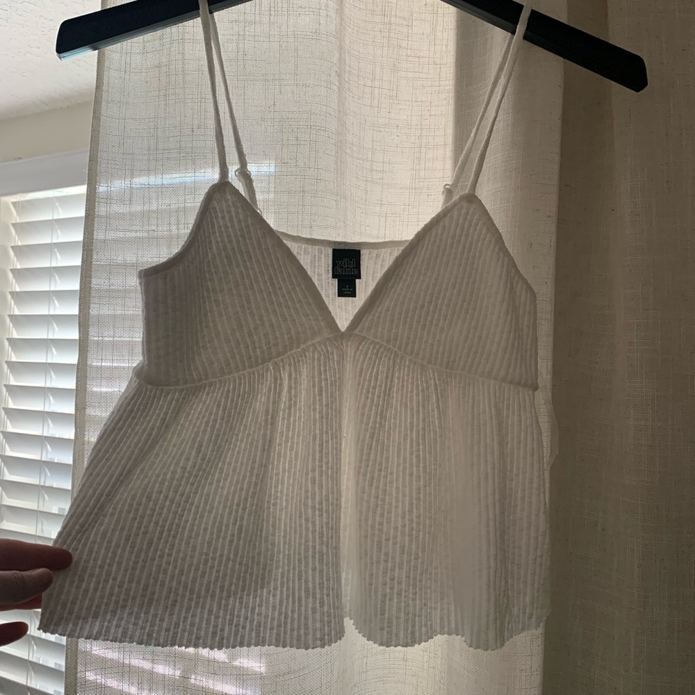 White Wild Fable plunge tank